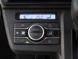 オートエアコンを装備しております!自動で調整してくれますので、車内も快適です☆