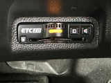 【ETC車載器】もはや必須アイテムのETCを搭載!高速道路のご利用時にとても便利!わずらわしい料金所での現金支払いが不要となりスムーズに通過できます♪