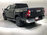 人気のブラック! 車が引き締まって見え、カッコよさ倍増です。