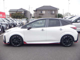 内外装およびエンジンル-ムなど専用クリ-ニング致します。車両クリ-ニングのプロが施工致しますので!高品質な1台に蘇りますよ♪(全在庫無料施工)
