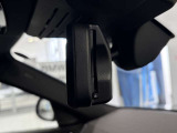 純正ETC車載器はルームミラーの右側に搭載されております♪正しく挿入されると文字で知らせてくれるので安心です♪