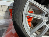ブリヂストン215/50R18 92Q