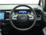 ◆ハンドル全体◆各種スイッチがハンドルから手を放さず操作できるので運転中でも楽に操作できます。