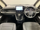 弊社の商品車両は横浜本牧にあります本部で隅々までチェックを行い、トヨタの厳しい商品基準をクリアした厳選した車両を展示しています。