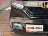 LEDヘッドライトです。デザイン性がよくとても明るいので、夜間の走行や悪天候でも安心です。しかも長寿命!