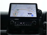 純正メーカー10.5インチディスプレイオーディオ&ナビキット装備!インパネ中央部のディスプレイに、オーディオ機能とスマホ連携機能を搭載!ナビキットを装着しており、車載ナビ もご利用いただけます。