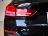 BMWのオートライトは積極的にライトをつけることにより、自車の存在を周囲に向けアピールいたします。それは安全性への配慮でもあります。