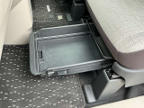 収納もバッチリ!小物が散乱しがちな車内もスッキリさせる事ができますね♪