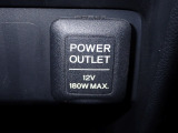 アクセサリーソケット機能付きです。消費電力120W(10A)以下のアクセサリーに、直流12Vの電源を供給します。