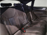 【エアバック】BMWのエアバックやその他の安全装備は、互いに補完しあう事で徹底した安全性を貫きます。万一の事故の際にそれぞれ最適な保護を提供してくれます!