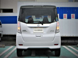 気になる車両が有りましたら、遠慮なくメ-ル又はお電話にてお問い合わせください。 出来る限り分り易く、丁寧にご説明させていただきます。