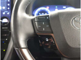 ハンドルから手を放さずに操作出来ますので、安全運転にもつながりますね
