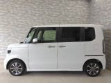 オプションになりますが、ボディーコーティングもご用意しております。新車の輝きに近づき、洗車などのお手入れも楽になりますよ。