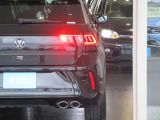 【バックフォグ】Volkswagenの車両は全車「バックフォグ」が装備されております!夜間走行や雨・霧で視界が悪い天候でも後方を走る車両に自車位置を知らせることができる安全装備となっております!