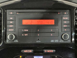 純正のCD一体チューナーラジオが装備されております。お好きな音楽を聴きながら快適にドライブができます。