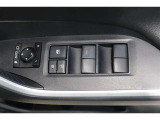 オート機能付のパワーウィンドウです!