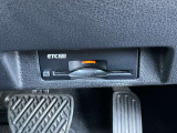 ビルトインタイプのETC2.0が付いてます。