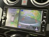 狭い道や駐車場でも安心。後方の状況を画面で確認できるので、安全な運転をサポートします。駐車が苦手な方にもおすすめです。