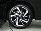 ◆純正アルミホイール装着車◆これで足元まわりも、おしゃれにきまります!
