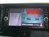 【アラウンドビューモニター】空から見下ろした映像がナビ画面にて確認可能です。駐車もラクラクですよ♪