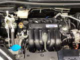 ホンダスタッフがしっかり整備して保証付きにてお渡し致します。エンジンルーム&室内ルームともにクリーニング済みで清潔です。快適なドライブをお楽しみください。
