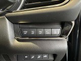 運転席右側には安全装備のスイッチが集約されています!