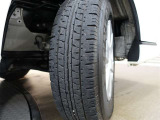 タイヤサイズは195/80R15となっております☆