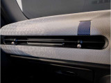 ◆もうご存知ですよね!?MINI純正のETC車載器はルームミラーに内蔵されています☆もちろん差し込み忘れのアラームや高速料金も表示します◆