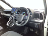 分かりやすく操作しやすい運転席まわりです☆