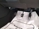 ABCペダルも操作しやすく配置されております。