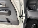 豊富に在庫を取り揃えています。 軽自動車からミニバン、セダン、SUV、話題のハイブリッド車などなど続々入荷中です!