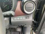 ハンドルヒーターついてて 寒い朝も楽々運転ですね。