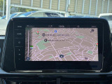 スマートフォン用アプリ[Apple CarPlay][Android Auto]対応の純正ナビ Discover Pro を装備、ラジオのほか、USB、Bluetoothハンズフリー通話にも対応。