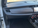 弊社では、内外装のクオリティはもちろんのことメンテナンス履歴の見える上質な中古車を数多く取り揃えております。