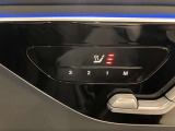 メルセデス・ベンツの定める厳しい基準をクリアしたお車のみをご案内させて頂きます。納車前整備はメーカー規定に基づき100項目以上にも及ぶ点検を熟練のメカニックによって行いご納車させて頂きます。