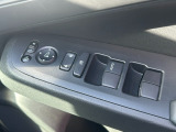 運転席窓操作部スイッチの画像です。