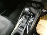 渋滞時にとても便利なブレーキホールド機能付き!!また走行状況に応じて走行モードを切替できますでのよりドライブが楽しくなりますよ♪
