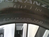 タイヤサイズは、205/65R16です。