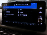 Bluetooth、AM、FM、スマートフォン接続ができます。