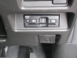 ETC車載器搭載です。スマートICも増えてきており、必須装備といって良い便利装備です。