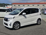 当店では 『低価格の軽自動車』 を中心に販売しています。またトラクターや油圧ショベルの取り扱いにも注力してますので、興味のある方はぜひお電話下さい!