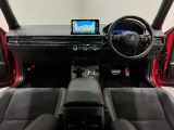 【前方視界】開放的な前方視界!運転がしやすく疲れにくいです♪窓が大きく、見通しがとっても良いおクルマですよ♪