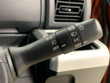 車外の明るさによって自動で点灯・消灯するオートライトも搭載