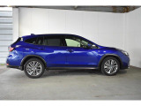 スバルのU-Carは全車、「まごころクリーニング」を実施しております。外装、内装ともにピカピカになるまで徹底的に掃除をしていますのでキレイな状態でお乗りいただけます。