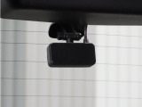 ◆リアにもドライブレコーダーを装備しております◆映像・音声などを記録する自動車用の装置です。もしもの事故の際の記録はもちろん、旅行の際の思い出としてドライブの映像を楽しむことができます。