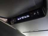 リヤオートエアコンです。