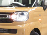 LEDヘッドライトです。デザイン性がよくとても明るいので、夜間の走行や悪天候でも安心です。しかも長寿命!