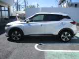 内外装&エンジンルームは専門業者にてクリーニングを施工してご納車致します☆納車後も気持ち良くお乗り出来ます。奥様もお子様も安心ですね♪各種ボディコーティングも取り扱ってますので、お気軽にご相談下さい♪