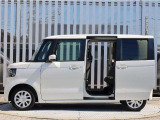 現車確認をご希望の際は、ご希望の日時等を営業スタッフまでご連絡下さい。もちろんお見積りメールでのご連絡もお待ちしております。