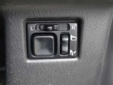 この型のアルトでは大変珍しい電動格納機能付きドアミラーを装備した車両です!